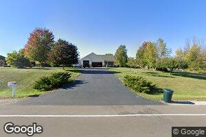 562 Buchanan Rd, Combined Locks, WI 54113