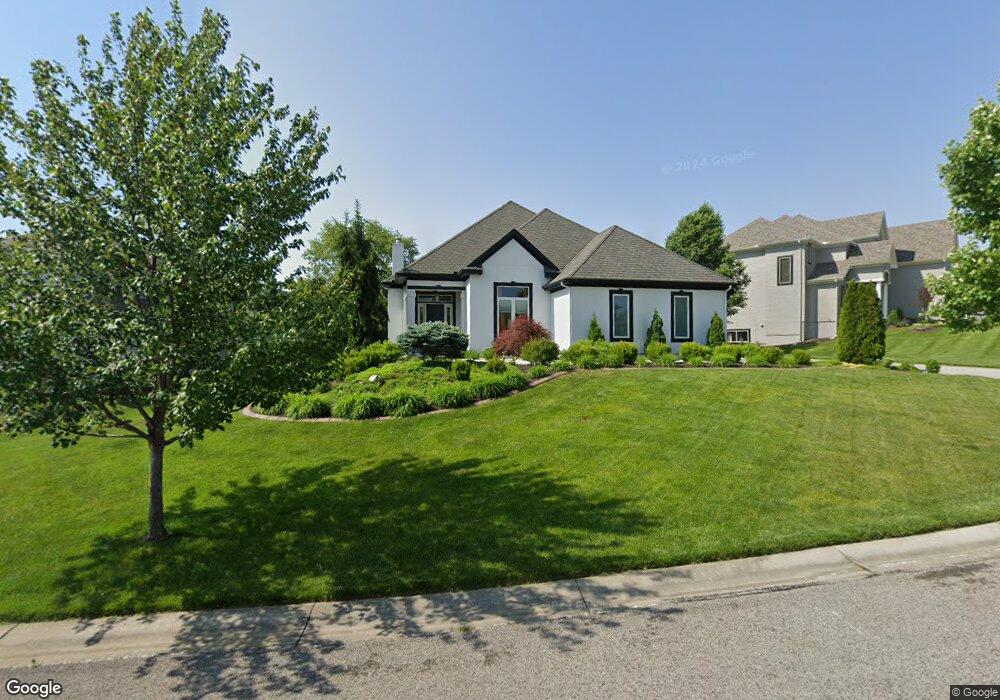 10635 W 168th Ct, Olathe, KS 66062 - photo 1