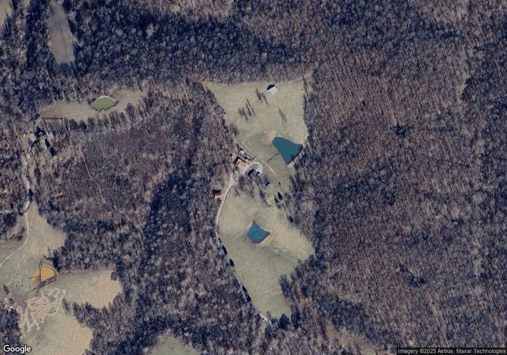 518 Montana Ln, Tennessee Ridge, TN 37178 - photo 1