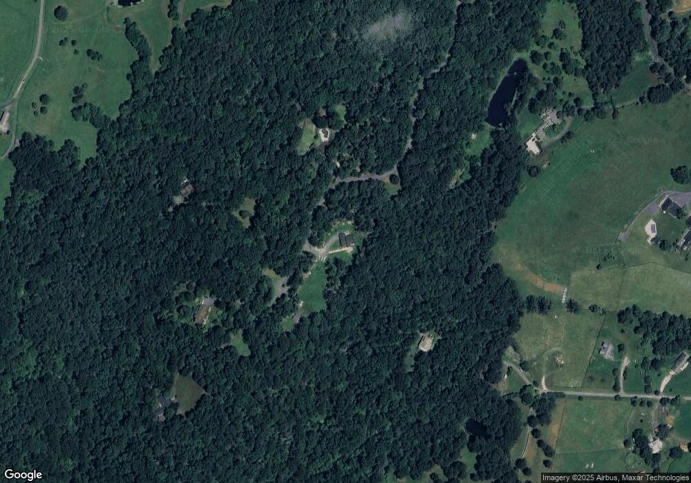 7369 Locust Run Dr, Marshall, VA 20115 - photo 1