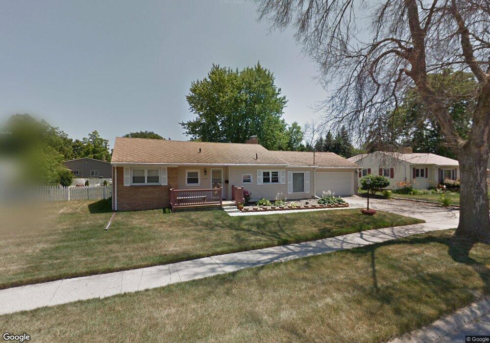 1835 Chelan St, Flint, MI 48503 - photo 1