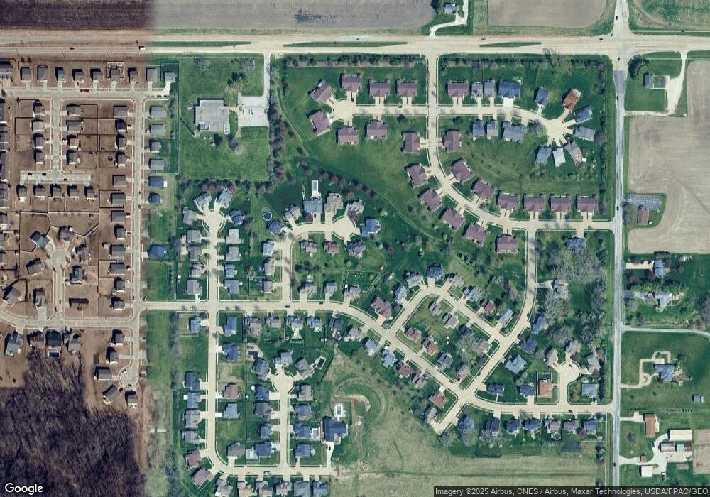 1667 Greenbay Ct, Davenport, IA 52804 - photo 1