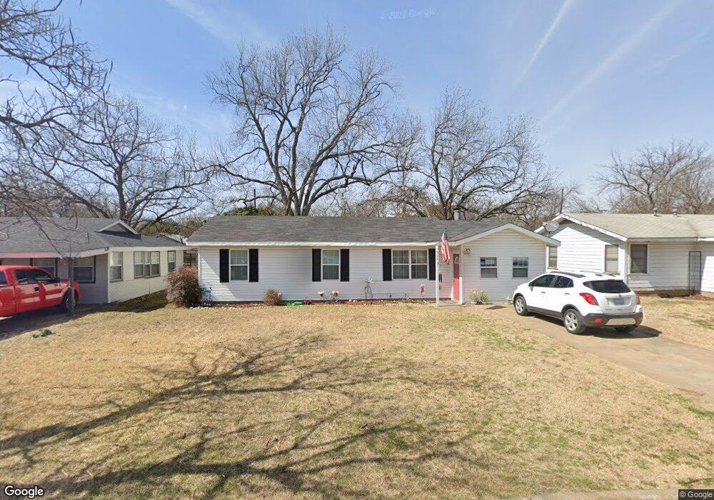 505 N Sewell Dr, Decatur, TX 76234 - photo 1