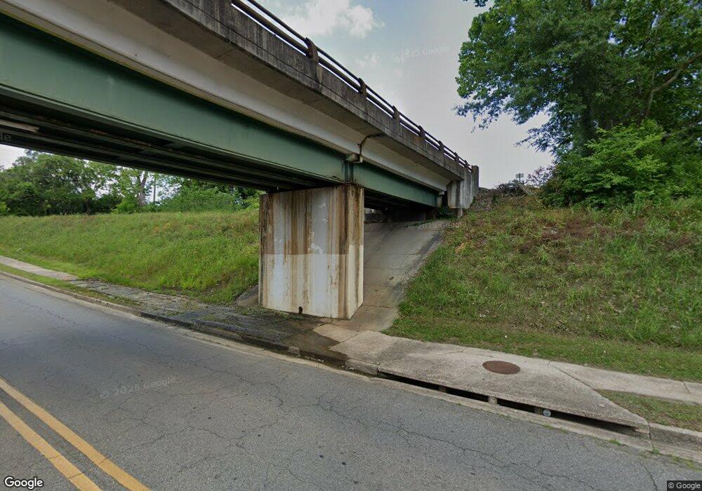 407 W Ocmulgee St, Fitzgerald, GA 31750 - photo 1