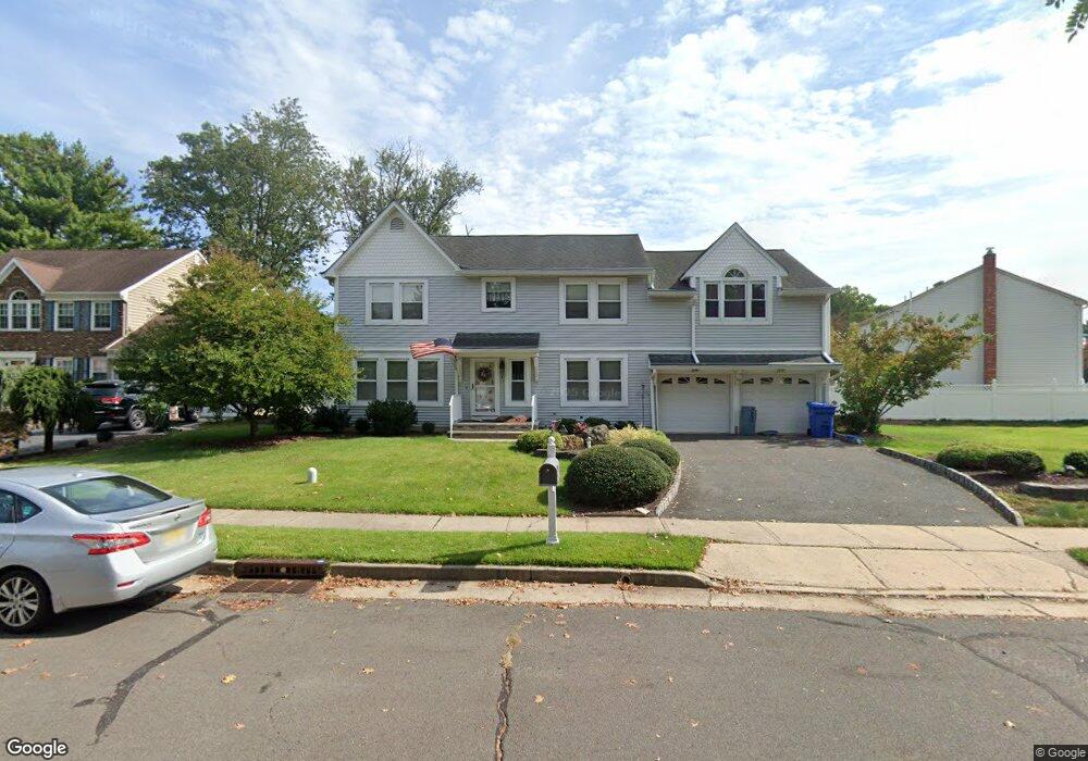 2 Heather Ln, Middlesex, NJ 08846 - photo 1