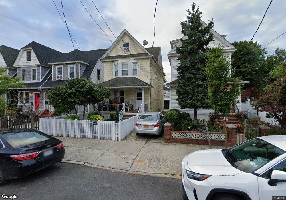 8780 112th St, Richmond Hill, NY 11418 - photo 1