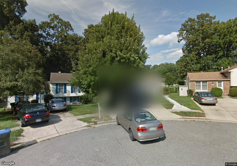 9103 Ashmeadow Ct, Lorton, VA 22079 - photo 1