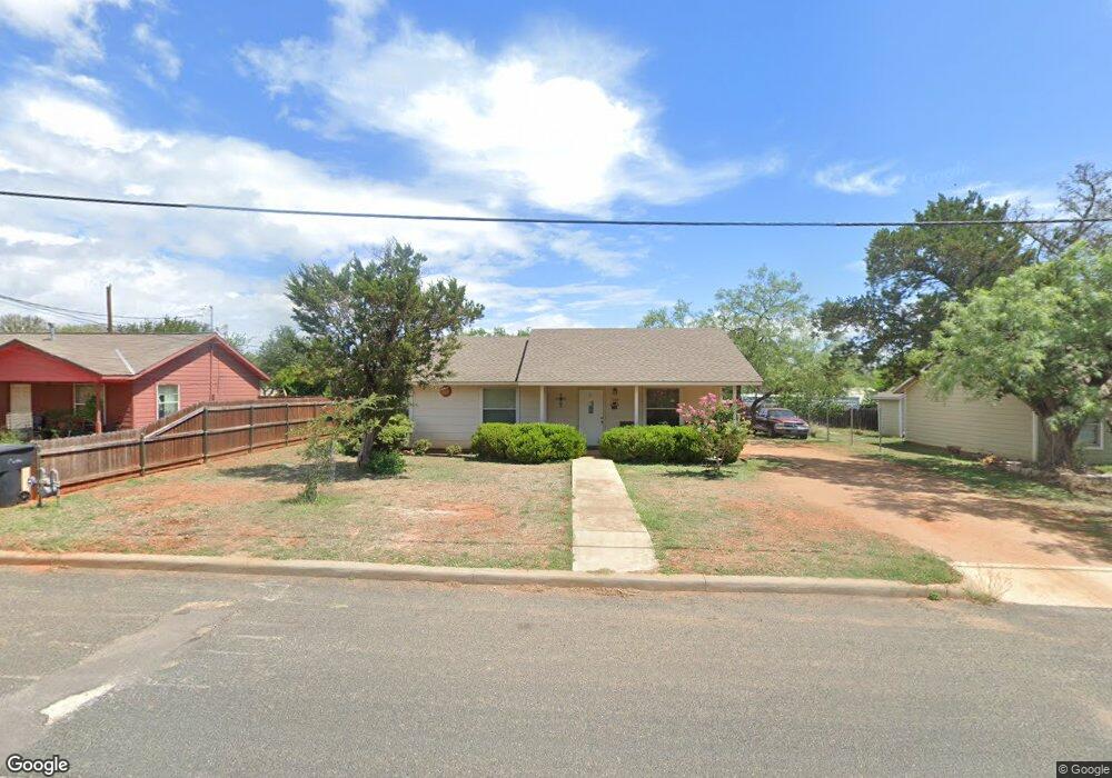 708 Fulton St, Fredericksburg, TX 78624 - photo 1