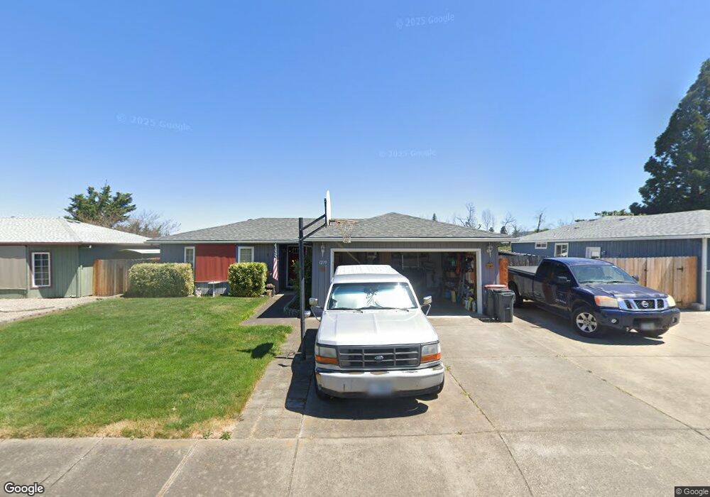 1239 Far West Ave, Central Point, OR 97502 - photo 1