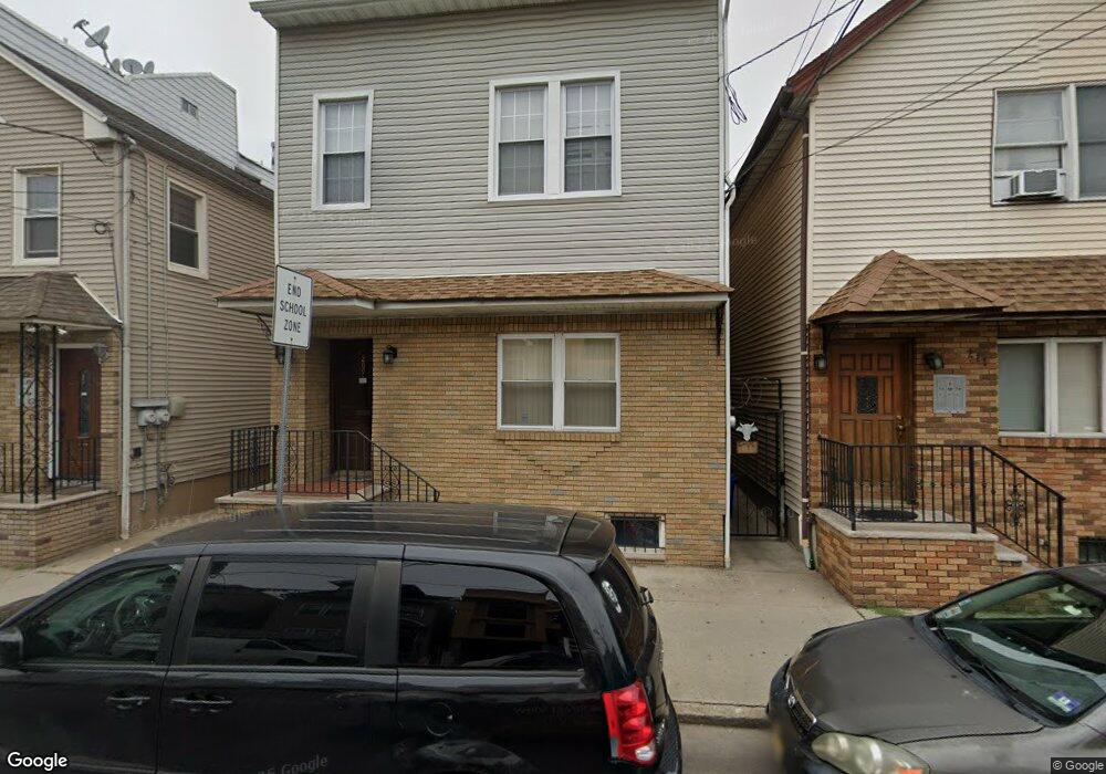 209 Walnut St, Newark, NJ 07105 - photo 1