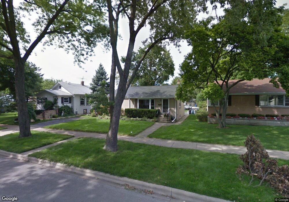 1340 E Walnut Ave, Des Plaines, IL 60016 - photo 1