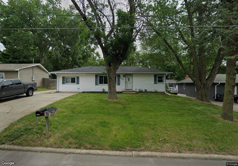 7807 SW 10th Place, Des Moines, IA 50315 - photo 1