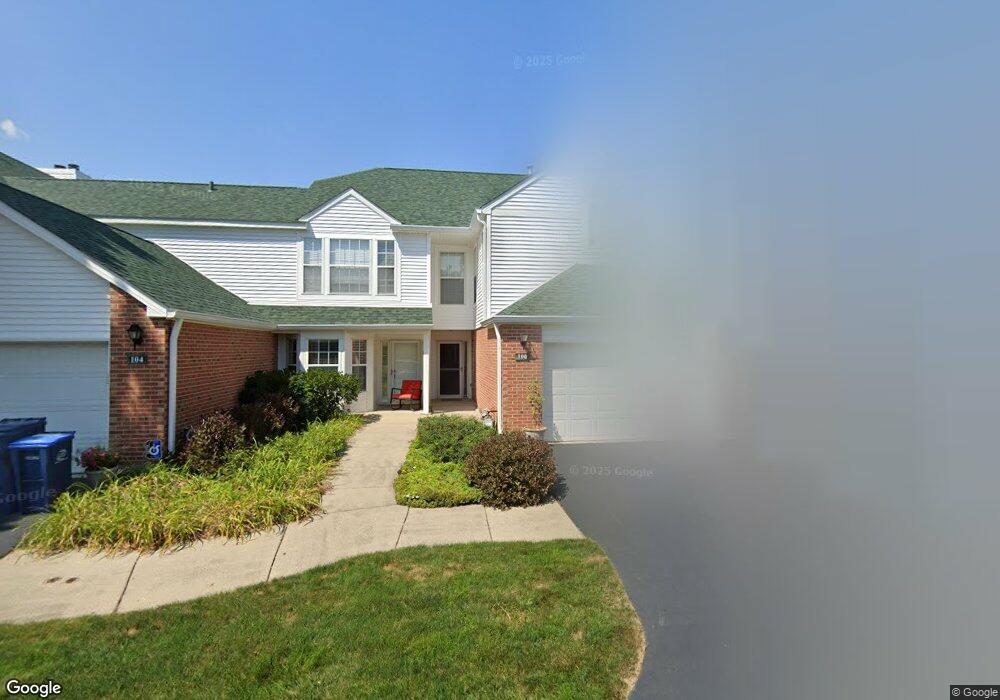 106 Hampton Blvd unit 11C, Lake Bluff, IL 60044 - photo 1