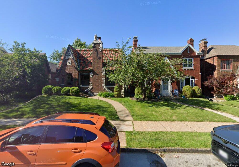 5215 Lindenwood Ave, Saint Louis, MO 63109 - photo 1