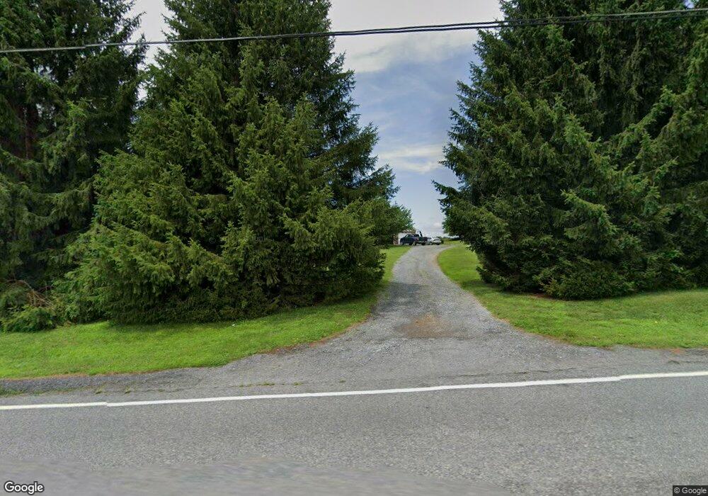 331 Grouse Dr, Bath, PA 18014 - photo 1