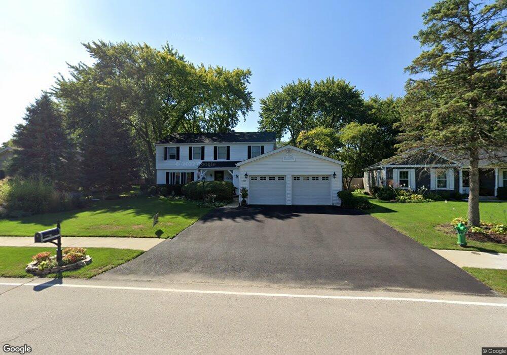 1073 Woodland Hills Rd, Batavia, IL 60510 - photo 1