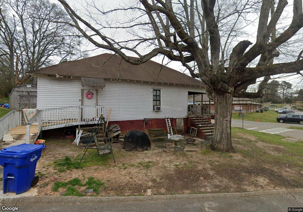 322 Piedmont St, Roanoke, AL 36274 - photo 1