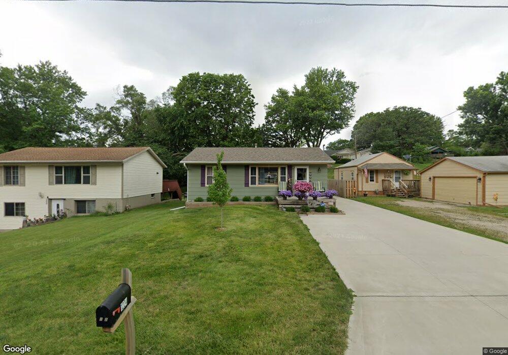 1224 E 35th Ct, Des Moines, IA 50317 - photo 1