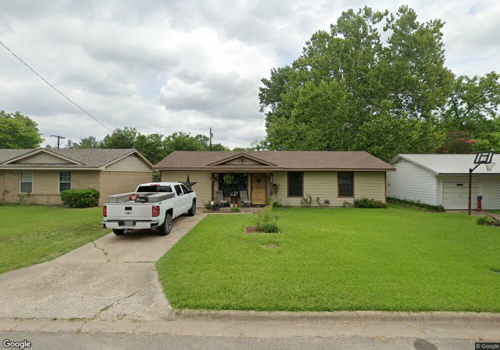 237 Victory St, Bonham, TX 75418 - photo 1