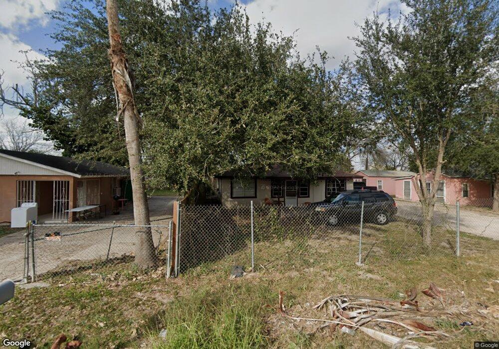2908 W Ash St, Weslaco, TX 78596 - photo 1