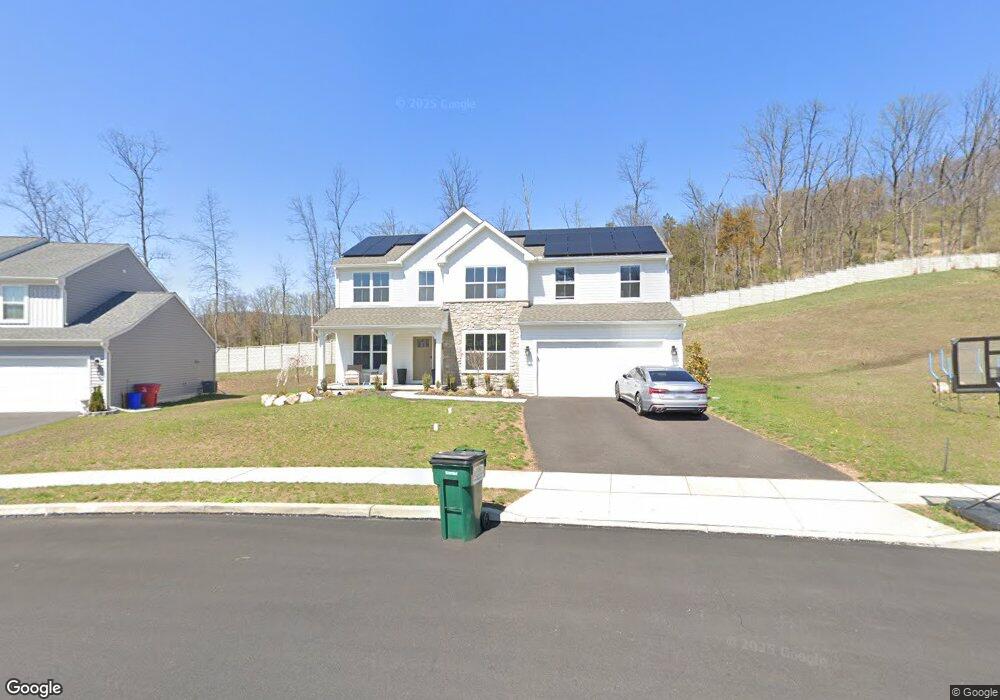 59 Ladderback Ln unit 9, Reading, PA 19606 - photo 1