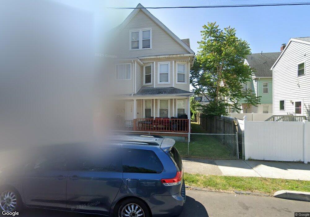 166 Kelsey St unit 3, Bridgeport, CT 06607 - photo 1