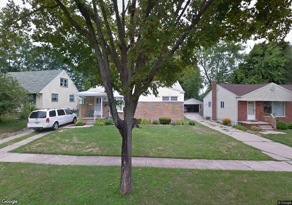 925 Tchell, Lansing, MI 48917 - photo 1