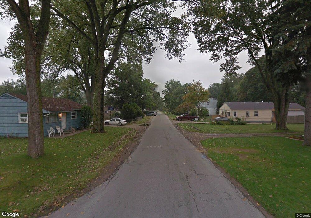 5340 Newport, Toledo, OH 43613 - photo 1