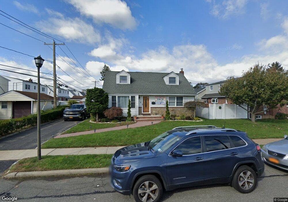 628 Arley Rd, Franklin Square, NY 11010 - photo 1