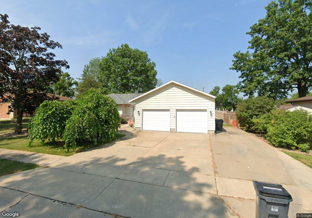 1264 40th Street Ct NW, Cedar Rapids, IA 52405 - photo 1