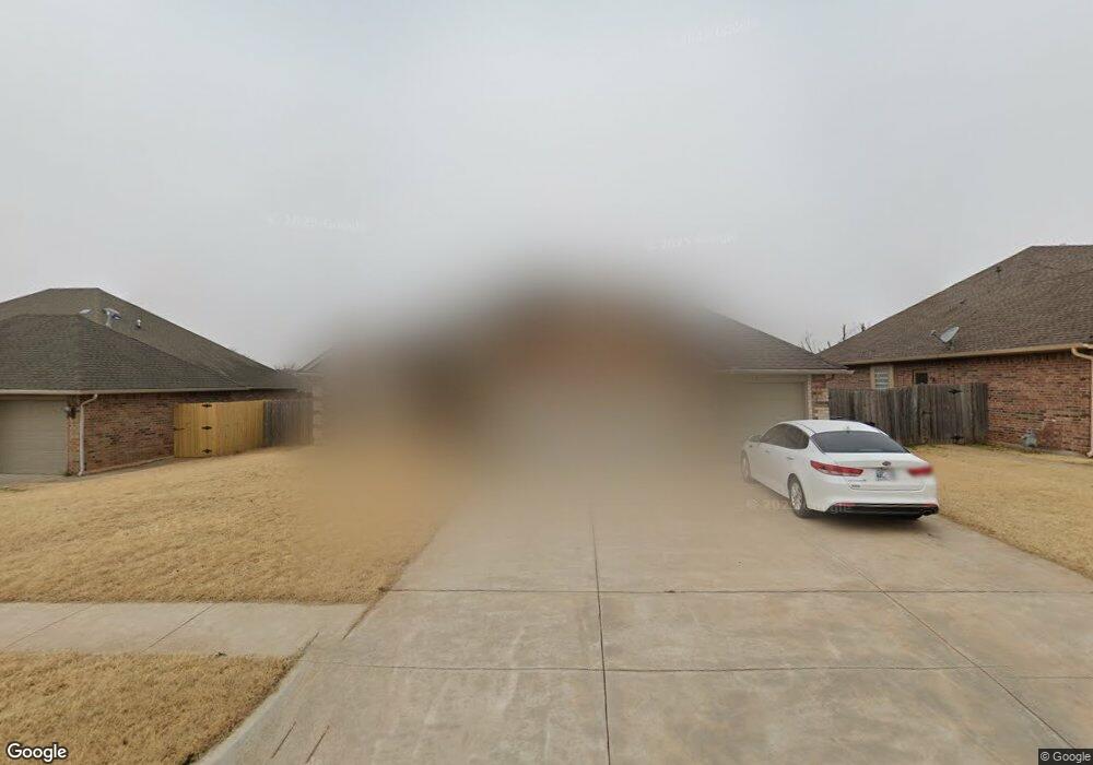 1113 Bryan Dr, Moore, OK 73160 - photo 1