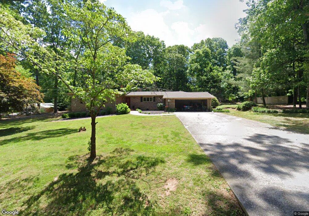 152 Lakeside Dr, Cornelia, GA 30531 - photo 1