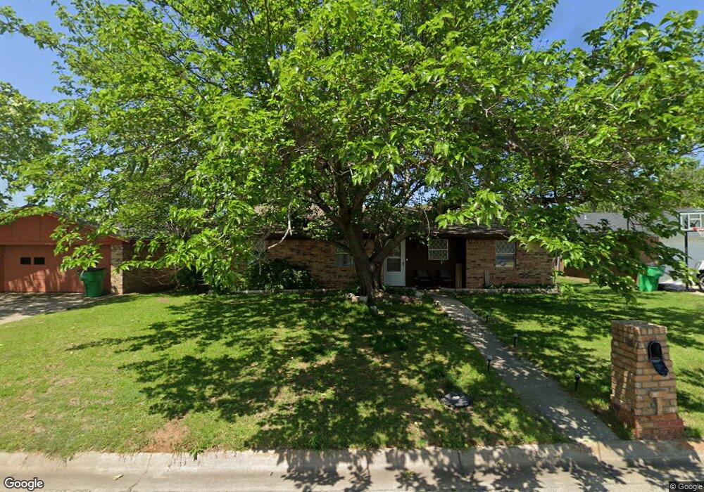 1915 Arkansas St, Gainesville, TX 76240 - photo 1