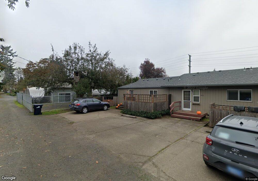 1071 W 13th Ave, Eugene, OR 97402 - photo 1