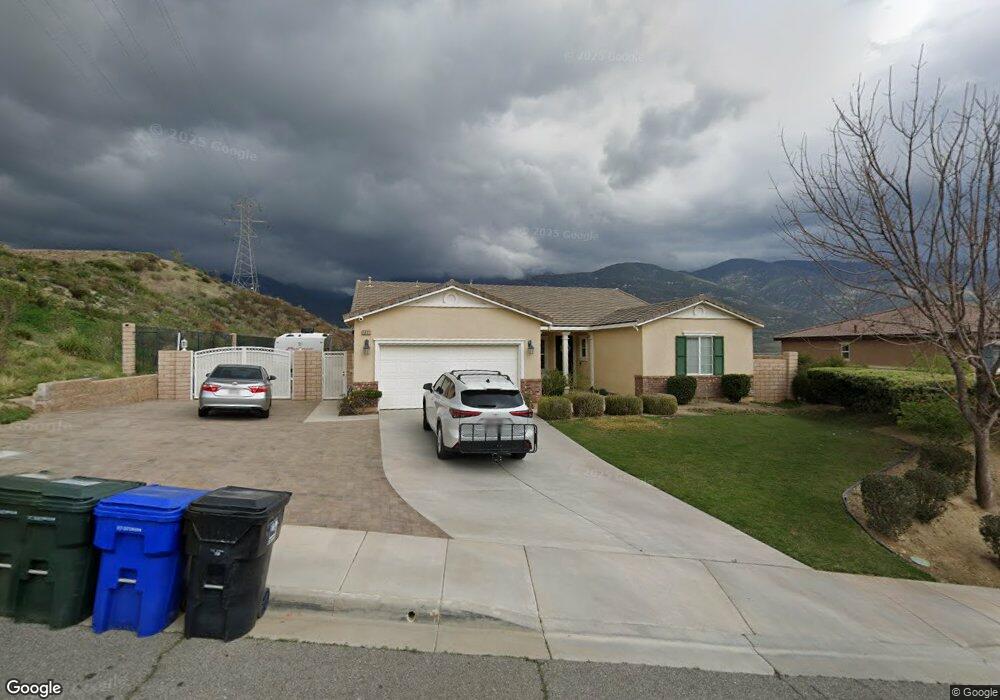 5431 N Pinnacle Ln, San Bernardino, CA 92407 - photo 1