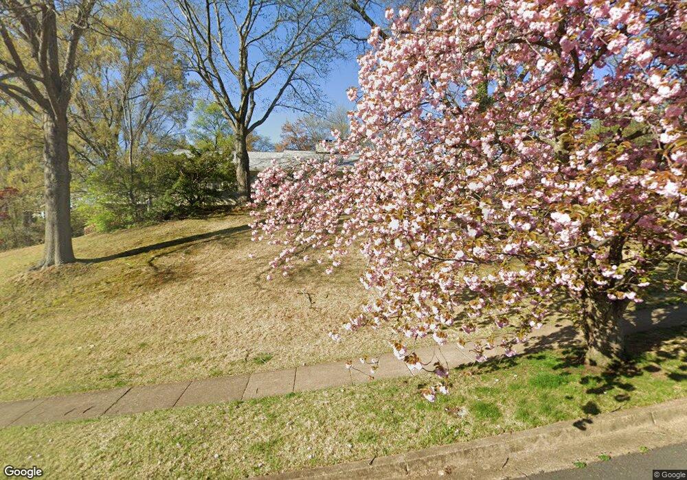 1109 Villamay Blvd, Alexandria, VA 22307 - photo 1