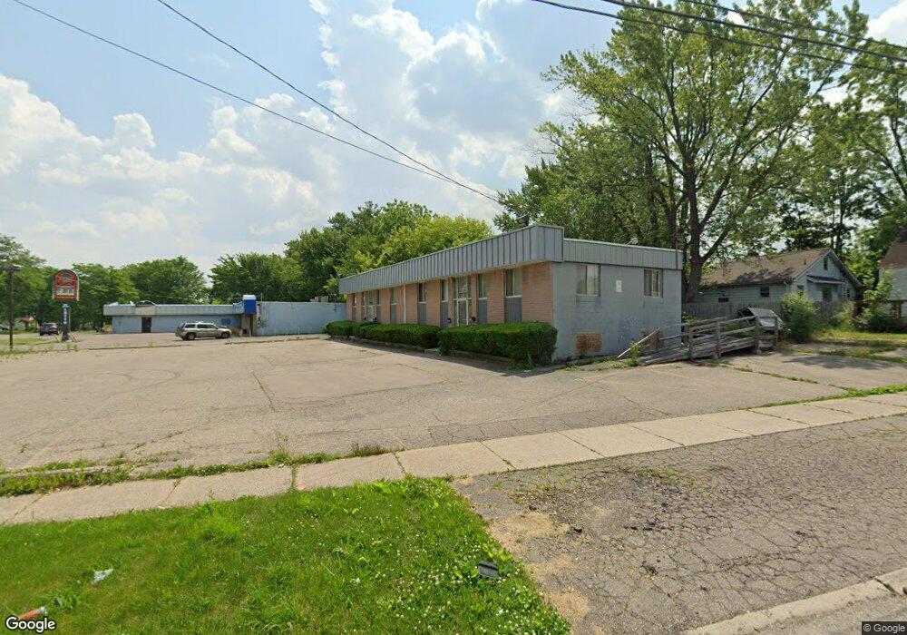 3929 W Court St, Flint, MI 48532 - photo 1