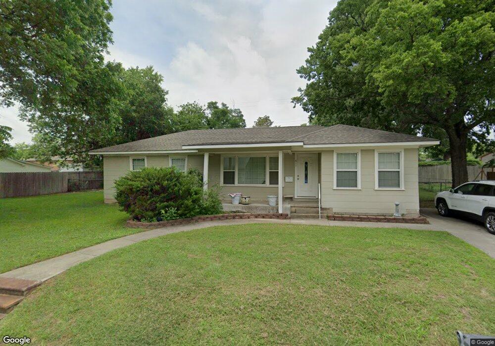 811 O St SW, Ardmore, OK 73401 - photo 1