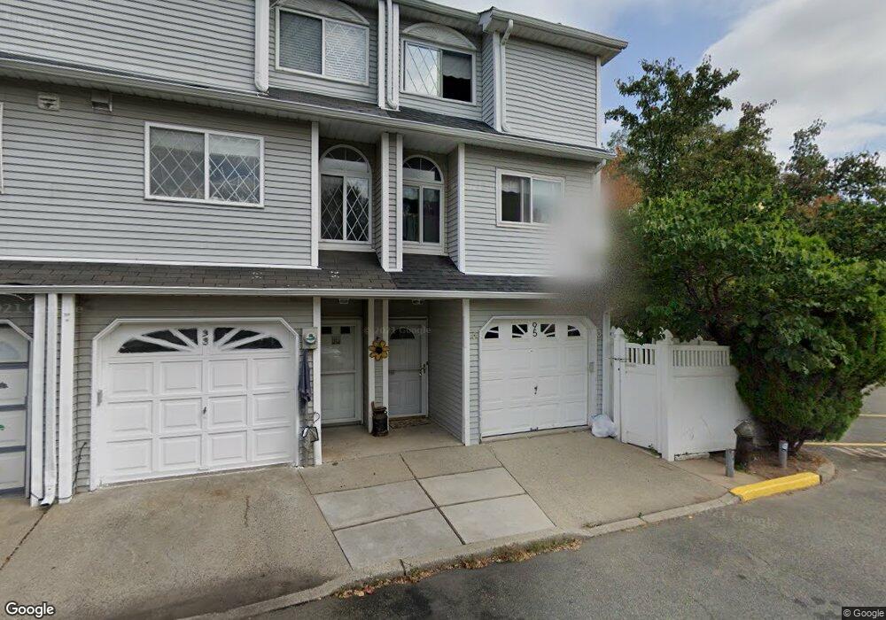 95 Simmons Ln, Staten Island, NY 10314 - photo 1