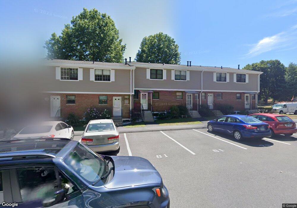 81 Hampton Ct, Newington, CT 06111 - photo 1