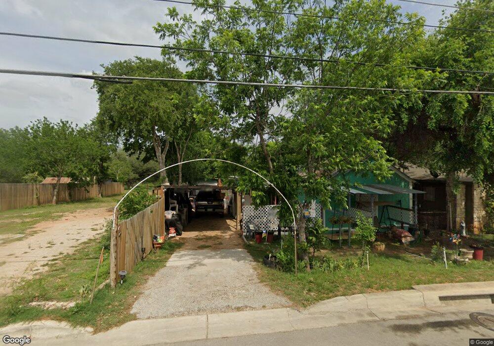 445 S Milam St, Fredericksburg, TX 78624 - photo 1