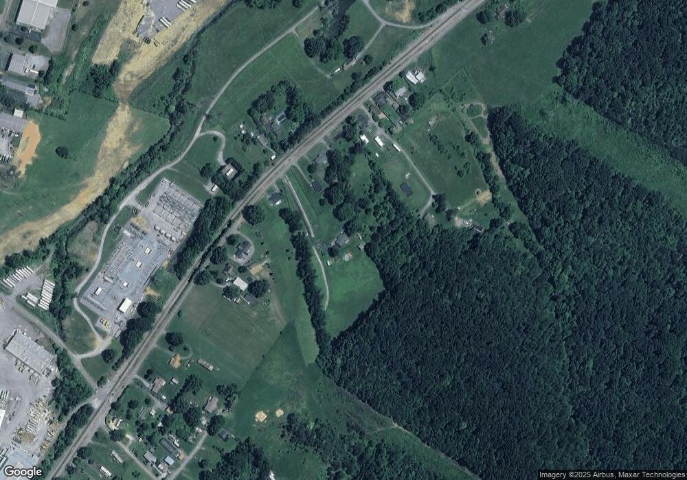 163 Woodlyn Rd, Johnson City, TN 37601 - photo 1