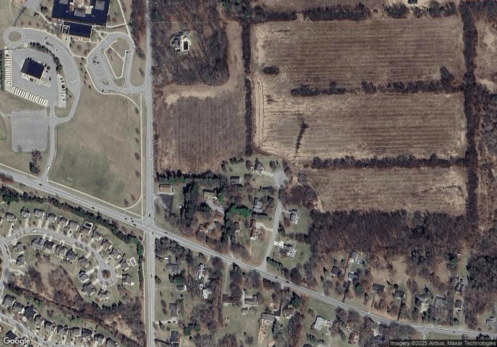 123 Cambridge Ct, Chelsea, MI 48118 - photo 1