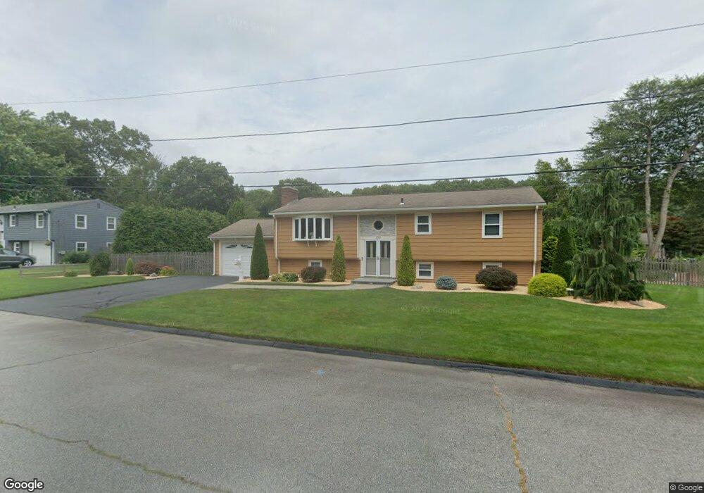 150 Viscount Rd, Warwick, RI 02889 - photo 1