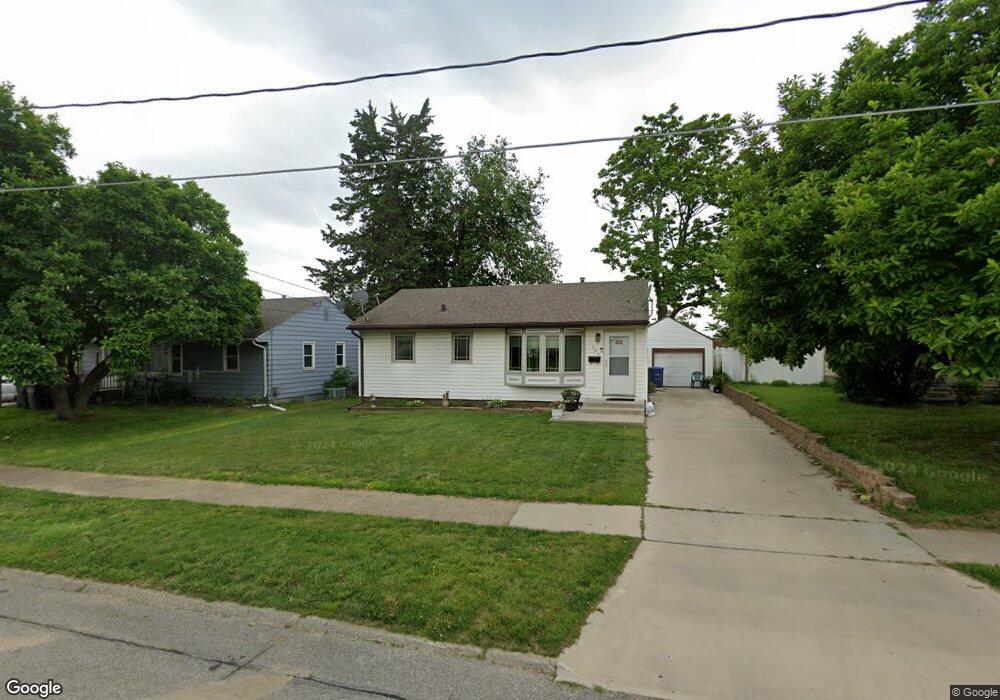 1206 E 33rd Ct, Des Moines, IA 50317 - photo 1