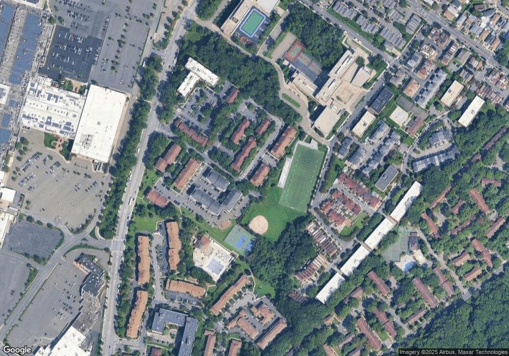 160 Devon Loop unit 11, Staten Island, NY 10314 - photo 1