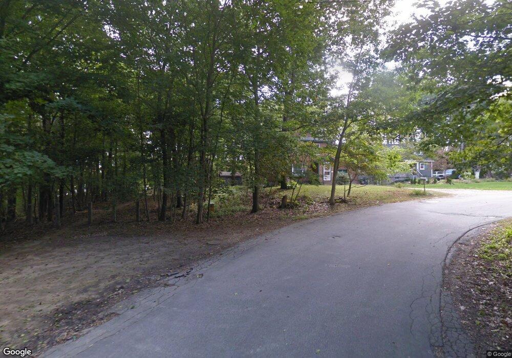 35 Wainwright Ave, Kittery, ME 03904 - photo 1