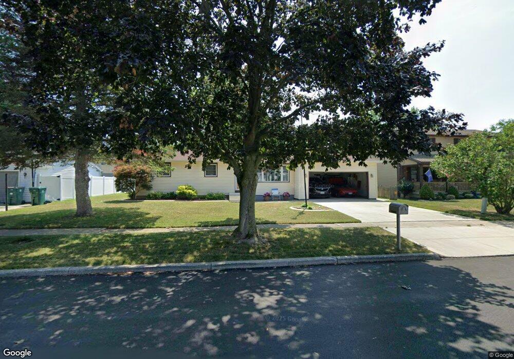 1037 Remington Dr, North Tonawanda, NY 14120 - photo 1