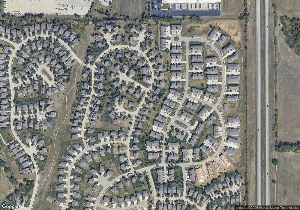 8807 Dunraven St, Lenexa, KS 66227 - photo 1