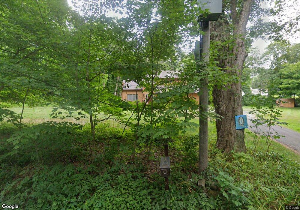 897 Tuttle Ave, Hamden, CT 06518 - photo 1